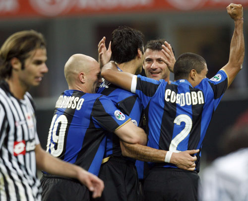 能一人一队 能一人一队